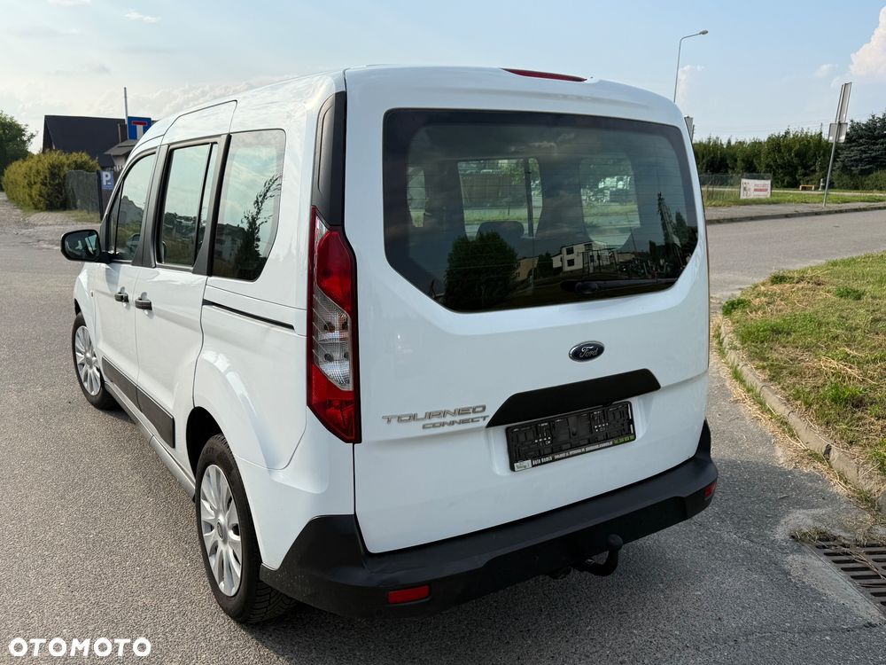 Ford Tourneo Connect 1.5 EcoBlue Titanium - 6