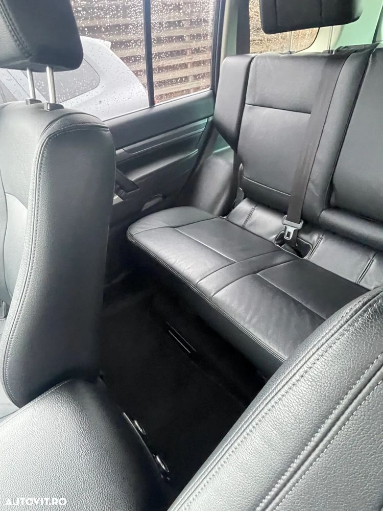 Mitsubishi Pajero - 9