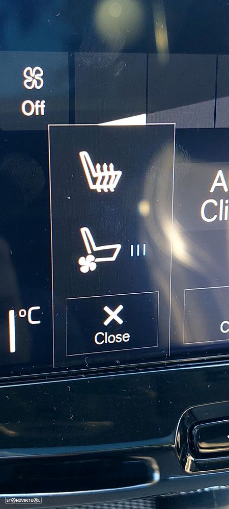 Volvo XC 60 2.0 B5 R-Design AWD - 35