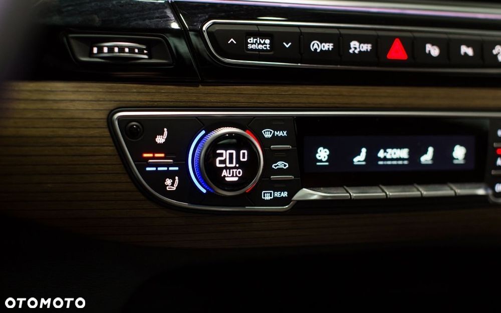 Audi Q7 - 12