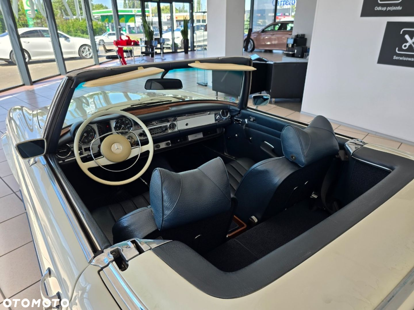 Mercedes-Benz SL - 16
