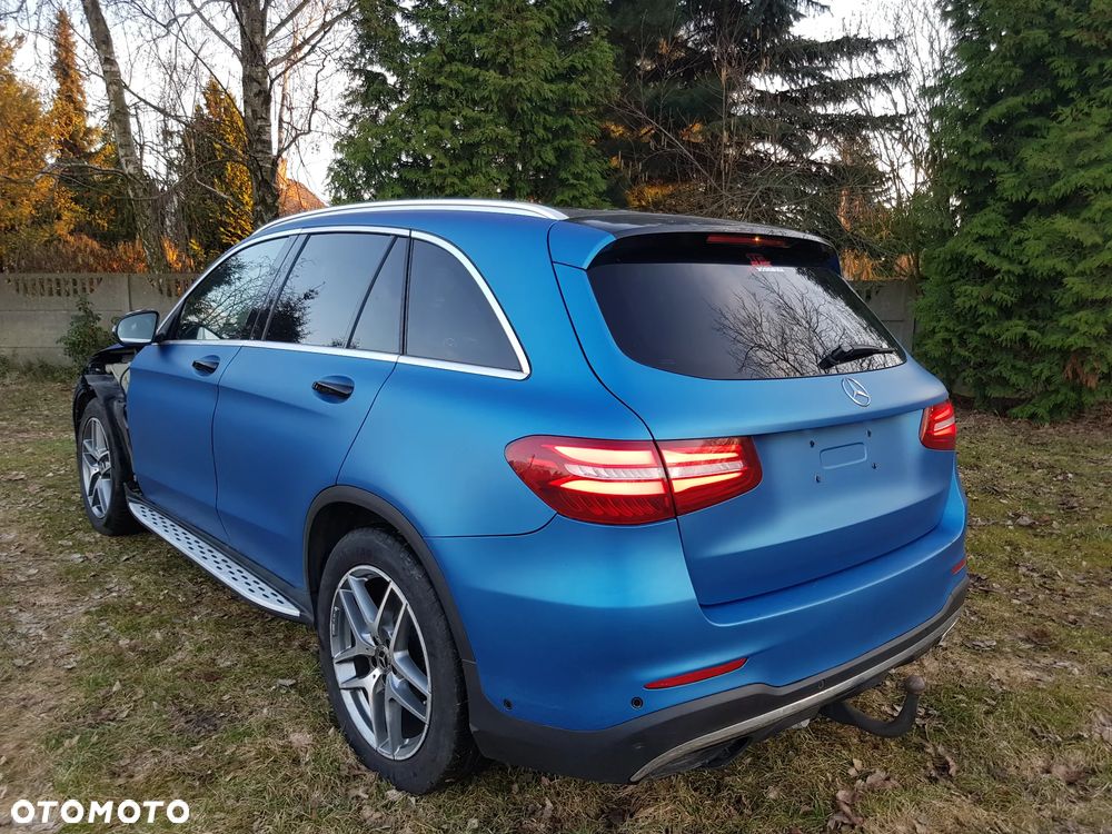 Mercedes-Benz GLC 250 d 4Matic 9G-TRONIC AMG Line - 3