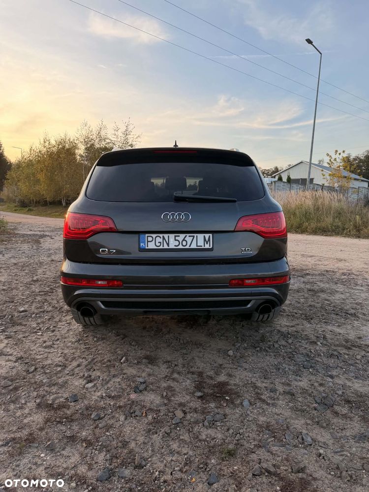 Audi Q7 2013 photo 5