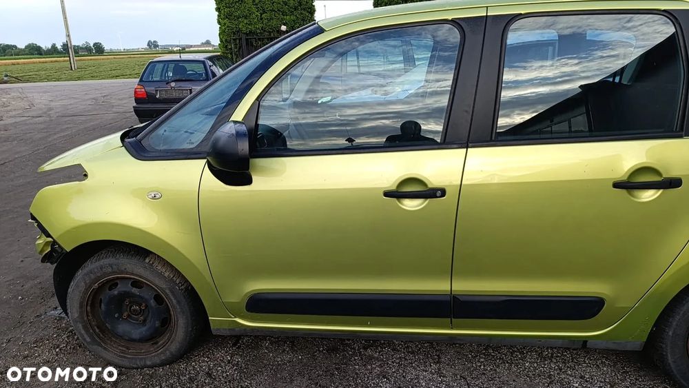 35443 citroen c3 picasso 1.4 vti 8fs na części lakier KARC - 5