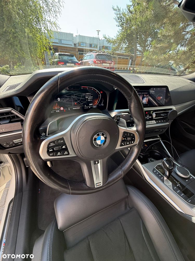 BMW Seria 3 320d xDrive M Sport - 11
