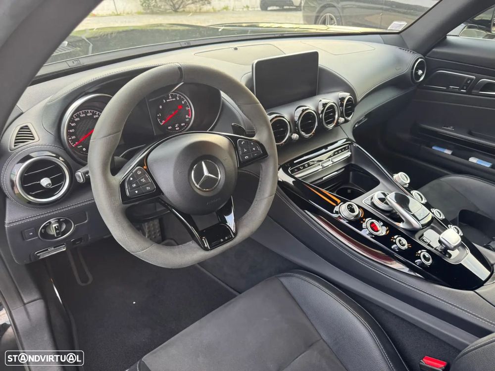Mercedes-Benz AMG GT - 24