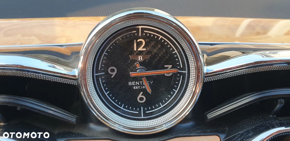 Bentley Bentayga - 19