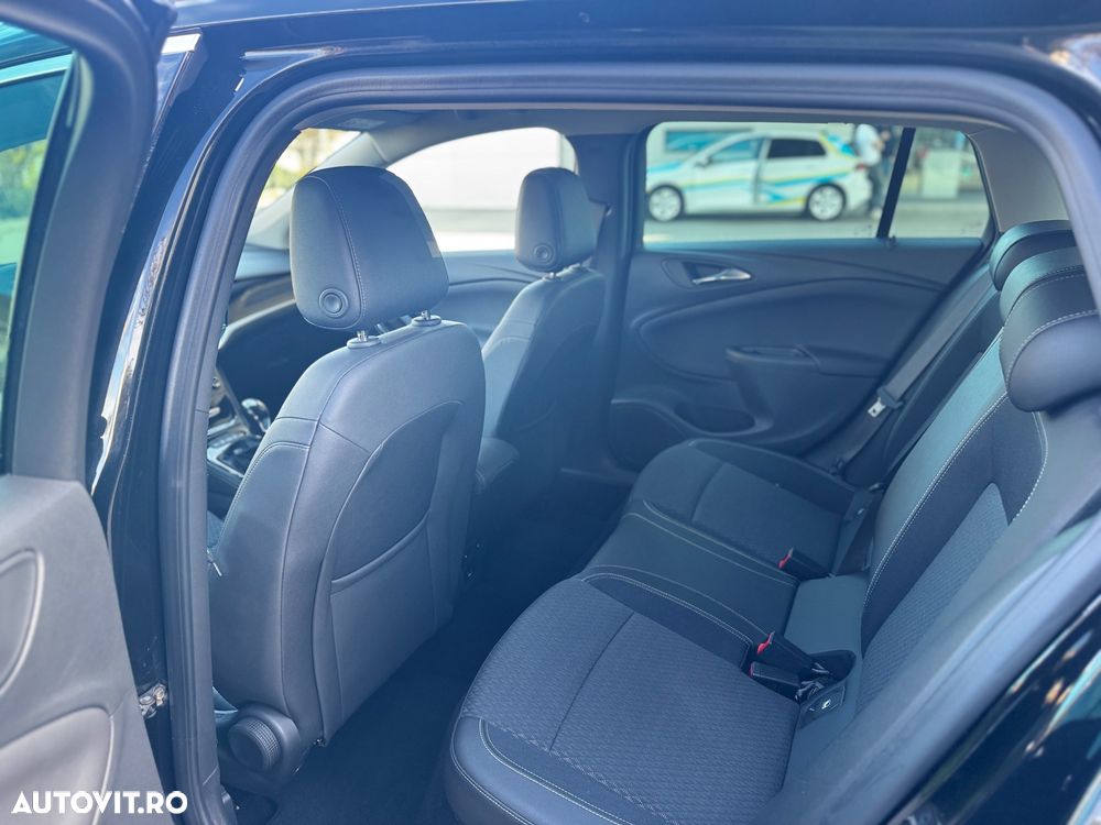 Opel Astra 1.6 D (CDTI) Start/Stop Innovation - 11