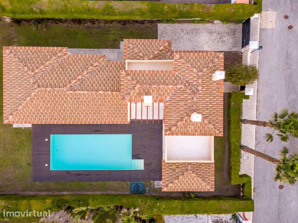 Moradia a 300m da praia com 4 quartos en-suite e vistas sobre o cam... - Grande imagem: 4/39