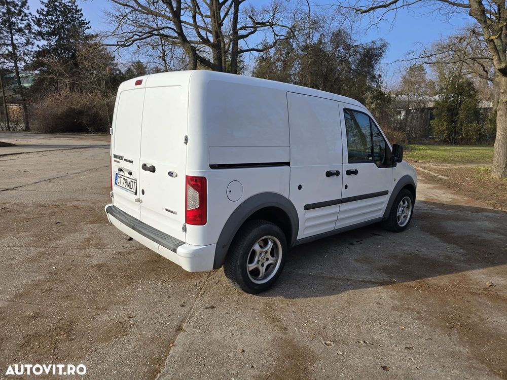 Ford Transit Connect - 11