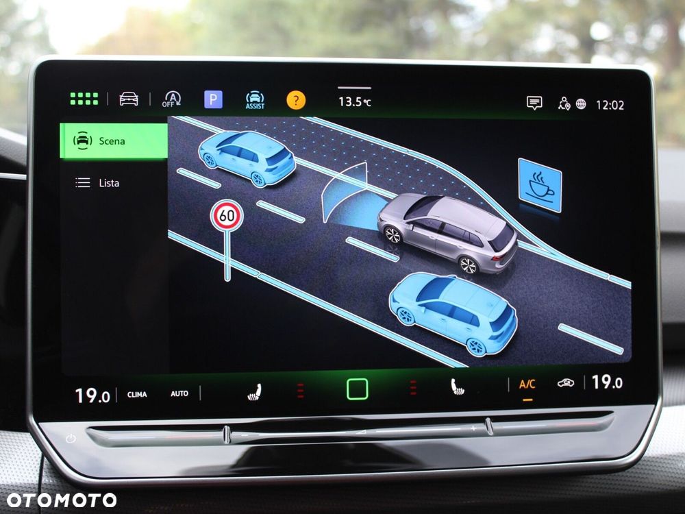 Volkswagen Golf - 34