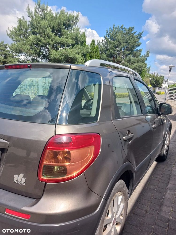Fiat Sedici 1.6 16V 4x2 Emotion - 5