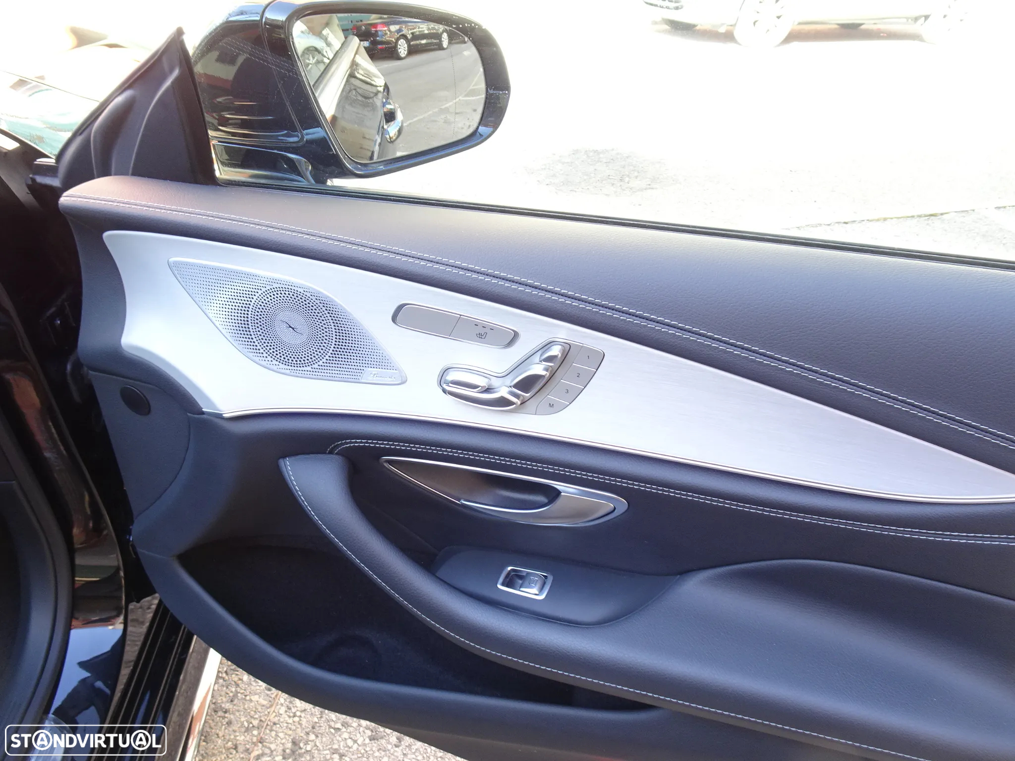 Mercedes-Benz CLS 300 d AMG Line - 30
