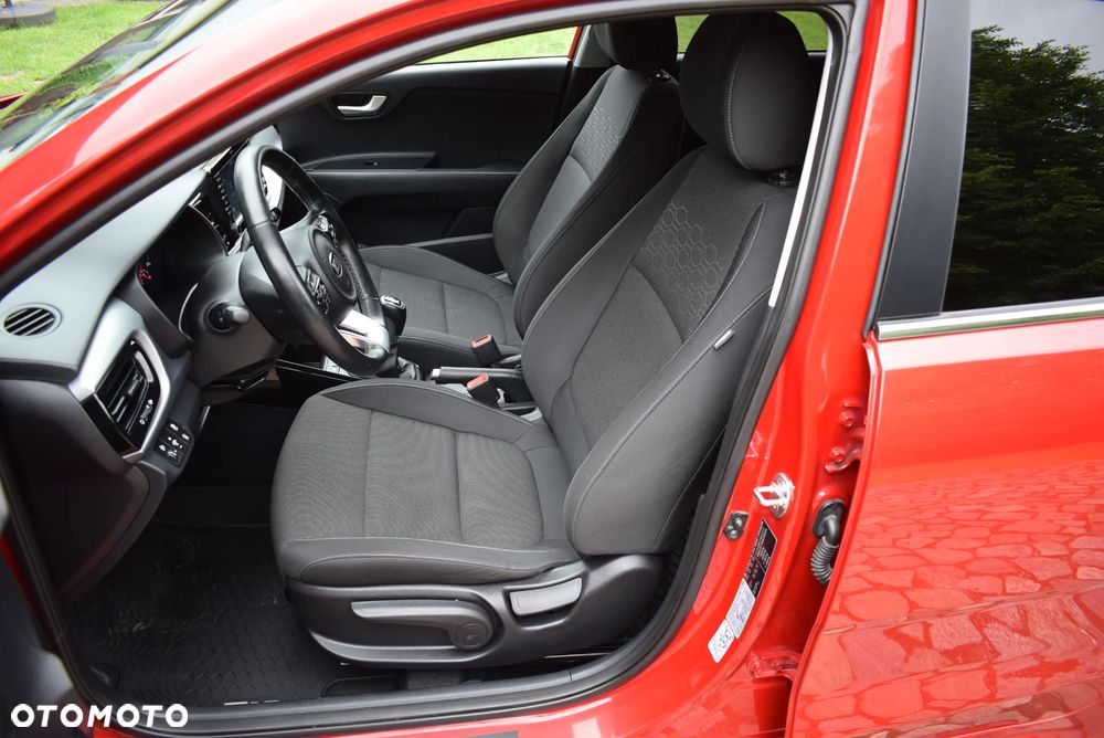 Kia Rio - 22