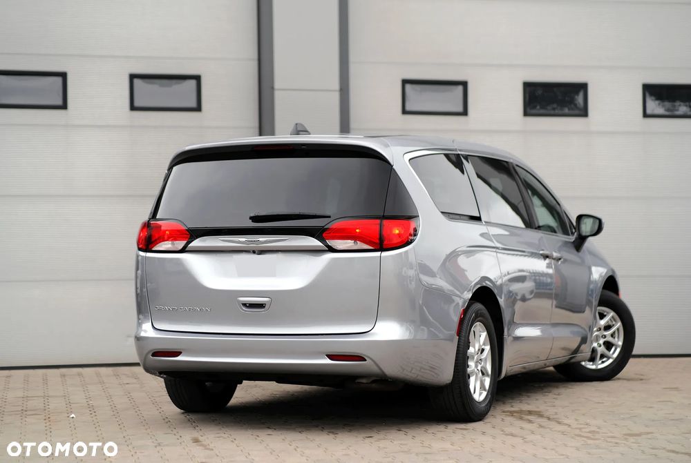 Chrysler Pacifica - 10