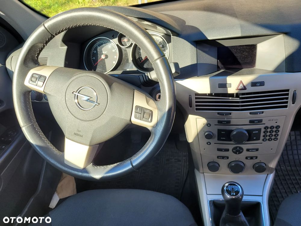 Opel Astra 1.6 Enjoy - 8