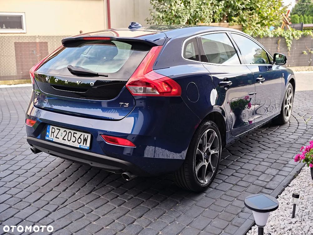 Volvo V40 T3 Ocean Race - 11