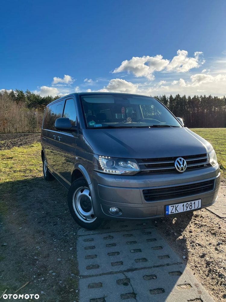 Volkswagen Multivan - 1