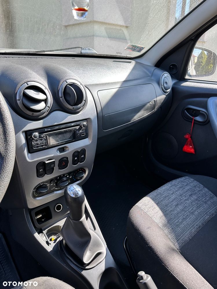 Dacia Duster 1.6 16V 4x2 Destination - 10