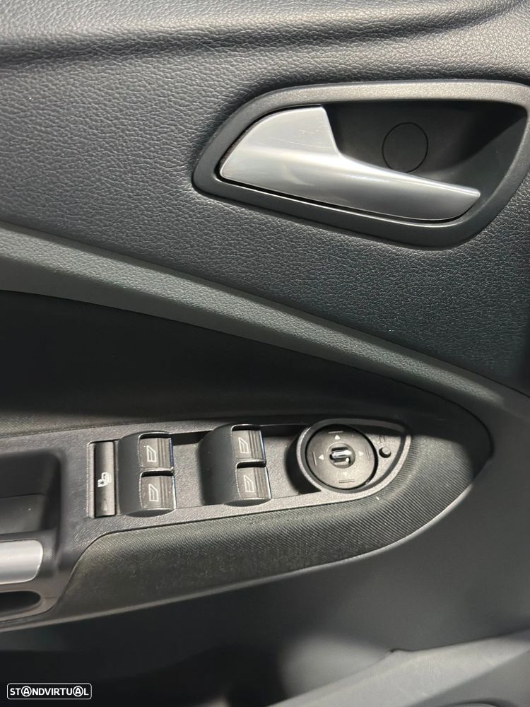 Ford C-Max 1.6 TDCi Titanium - 10