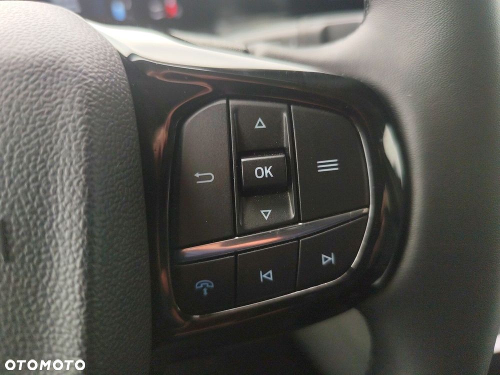 Ford Tourneo Custom - 28