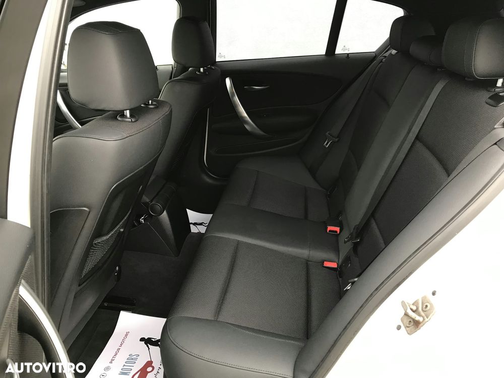BMW Seria 1 118d Sport Line - 15