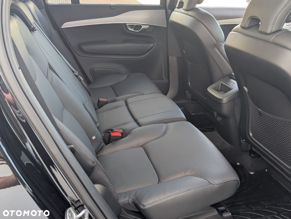 Volvo XC 90 B5 D AWD Ultimate Dark 7os - 22