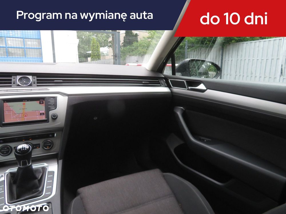 Volkswagen Passat Variant - 10