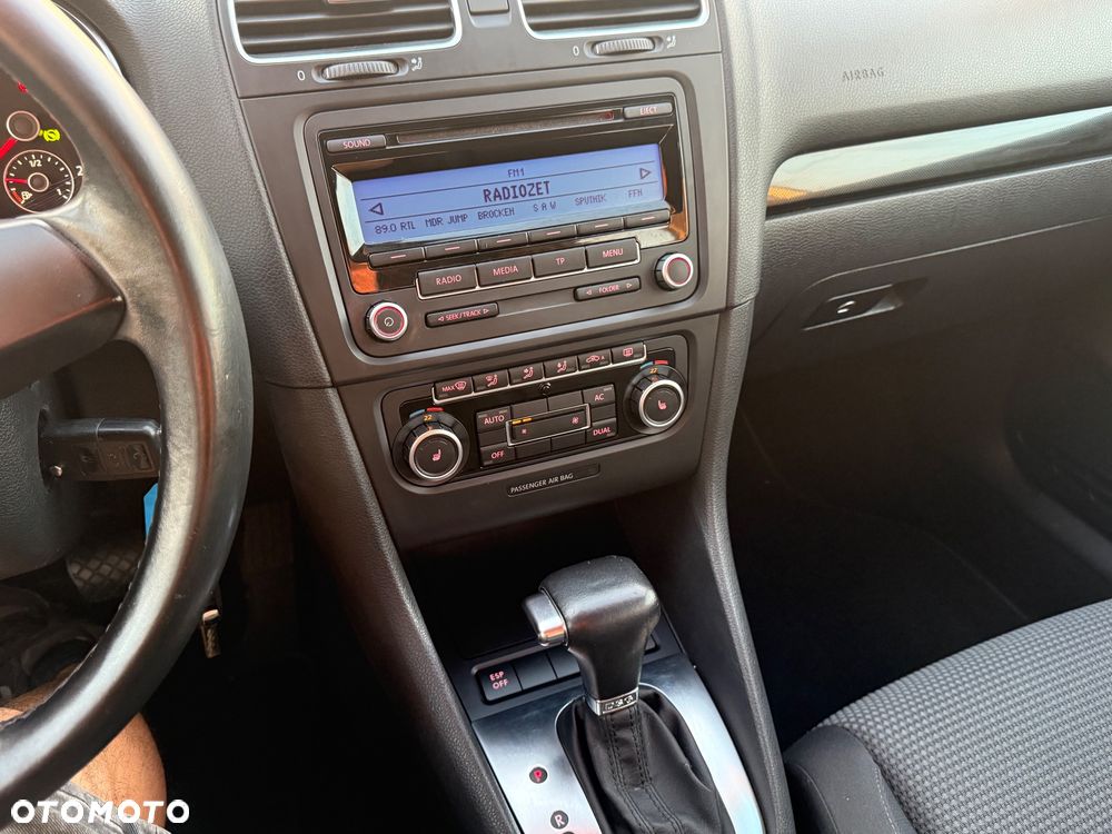 Volkswagen Golf - 27