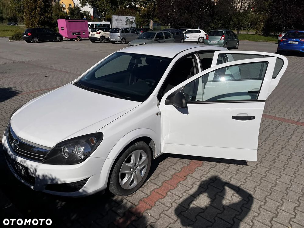 Opel Astra 1.4 - 8