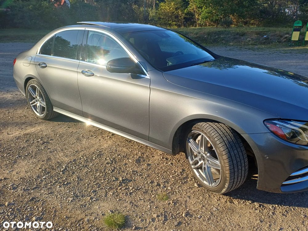 Mercedes-Benz Klasa E 300 9G-TRONIC - 3