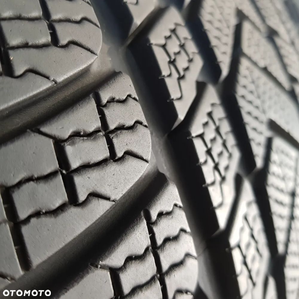 2x 305/30R20 Pirelli SottoZero 3 Data produkcji 2017 Para opon zimowych Poznań - 2