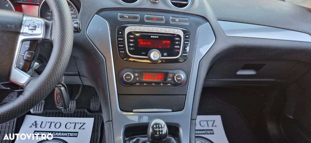 Ford Mondeo Turnier 1.6 TDCi Ambiente - 14