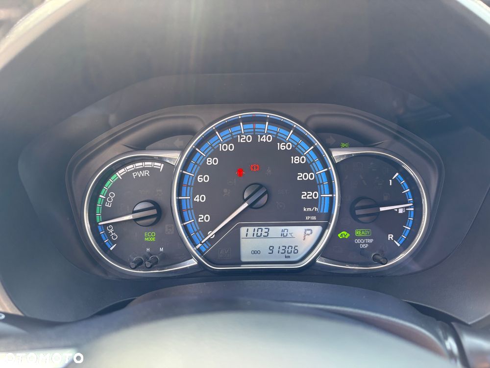 Toyota Yaris ver-hybrid-1-5-vvt--i-comfort - 9