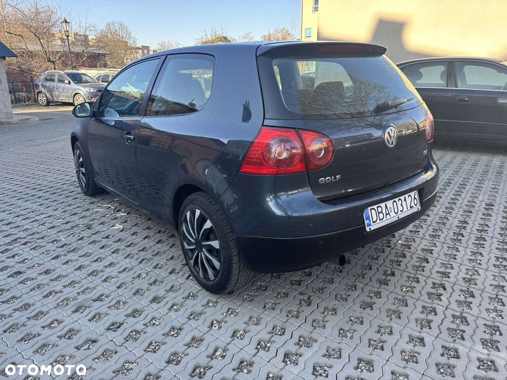 Volkswagen Golf 1.9 TDI Entry - 4