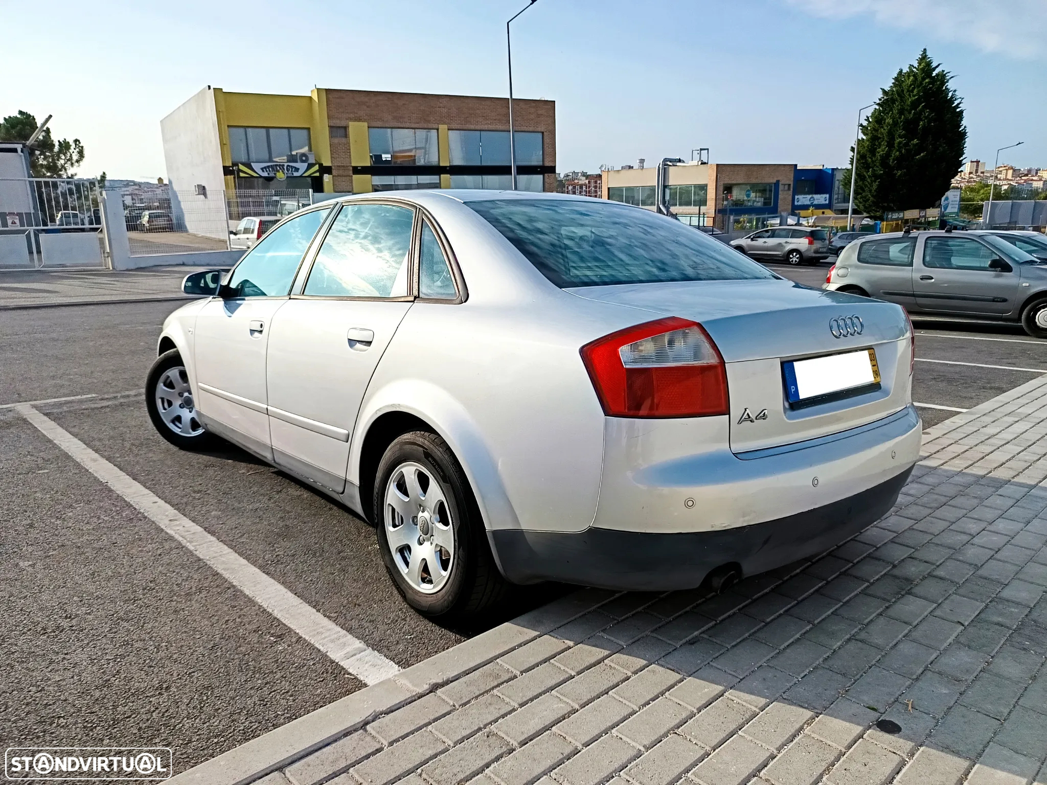 Audi A4 1.6 - 2