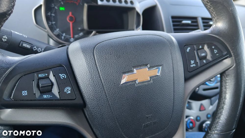 Chevrolet Aveo - 25