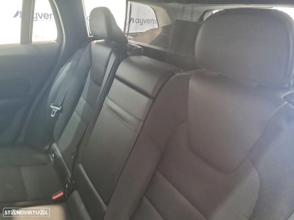 Volvo V60 2.0 T8 AWD TE Momentum Plus - 5