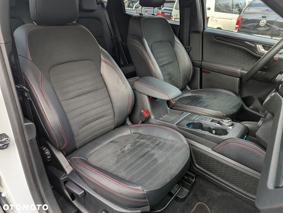 Ford Kuga 2.5 Duratec PHEV ST-LINE - 20