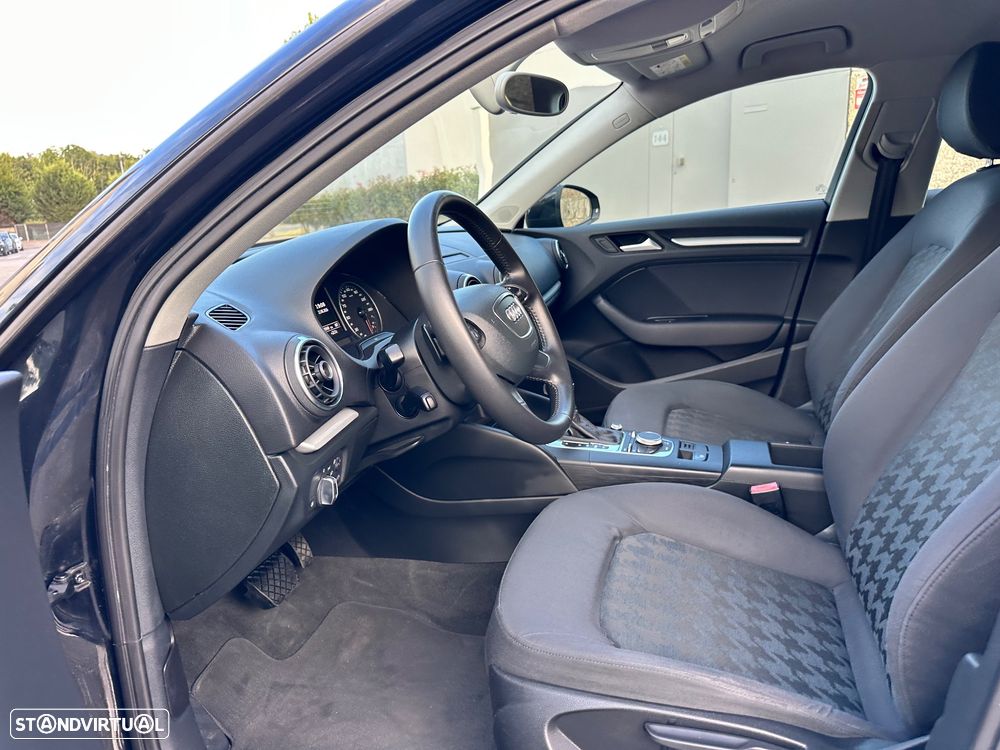 Audi A3 Sportback 1.6 TDI Attraction S tronic - 20