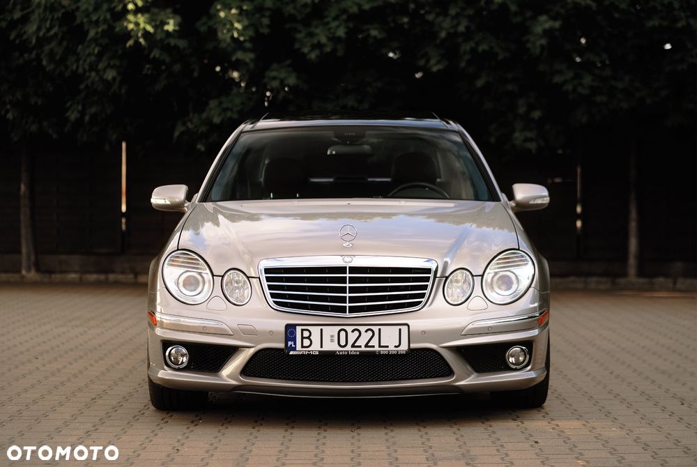 Mercedes-Benz Klasa E 63 AMG - 16