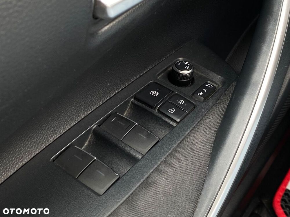 Toyota Corolla - 28