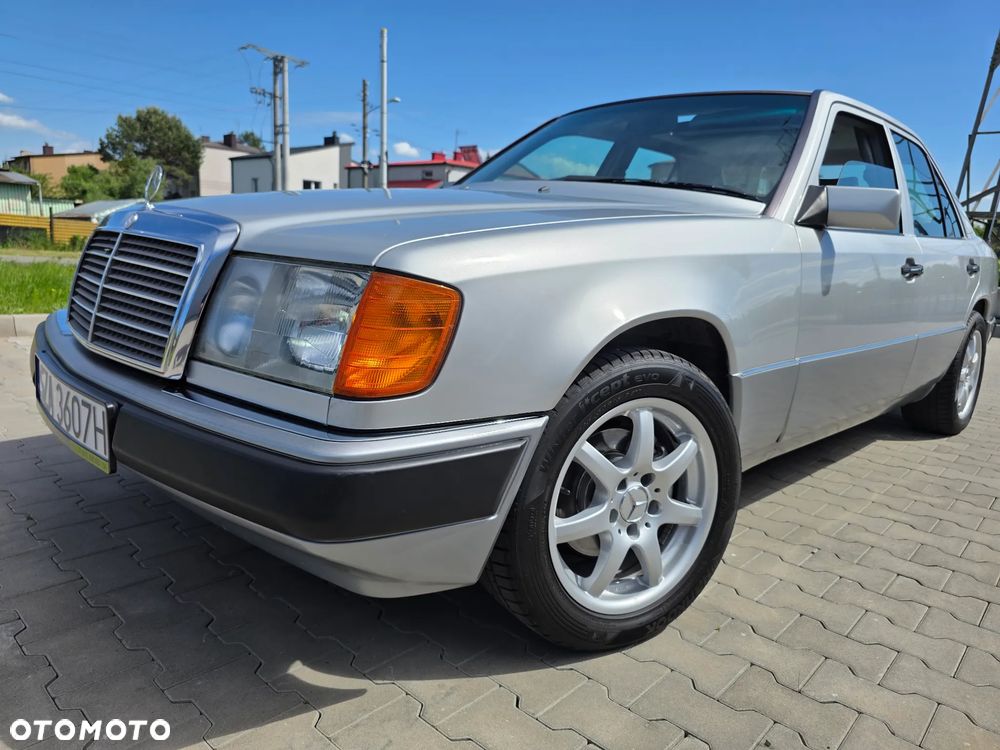 Mercedes-Benz W124 (1984-1993) - 1