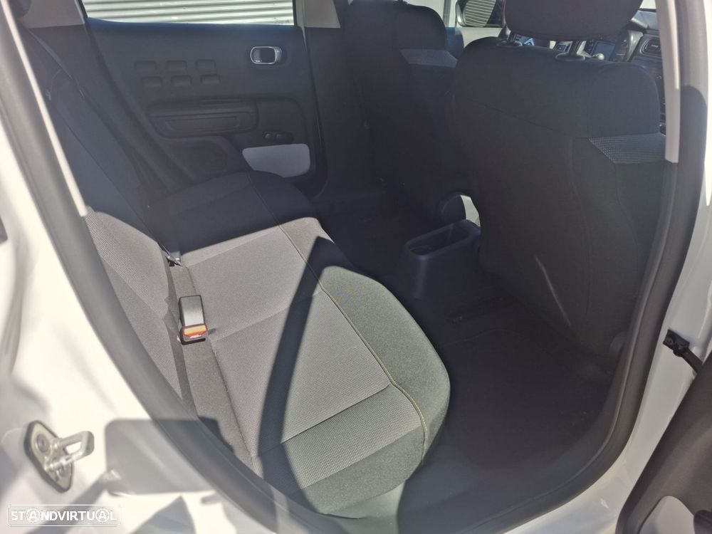 Citroën C3 1.2 PureTech Shine - 23