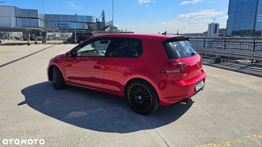 Volkswagen Golf - 5