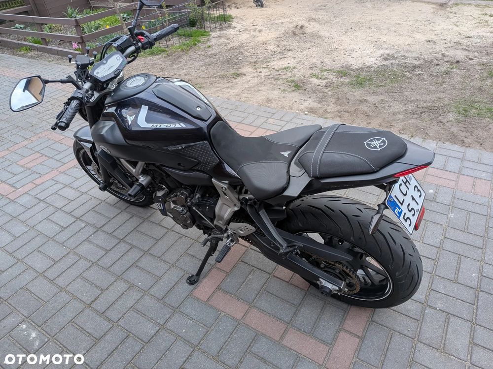 Yamaha MT - 8