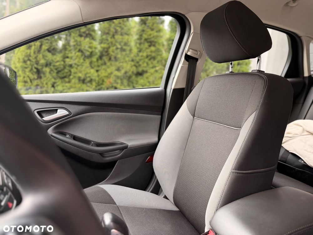 Ford Focus - 9
