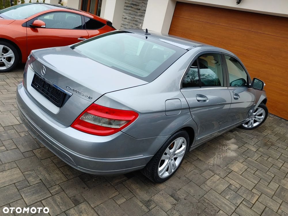 Mercedes-Benz Klasa C 180 Kompressor Avantgarde - 2