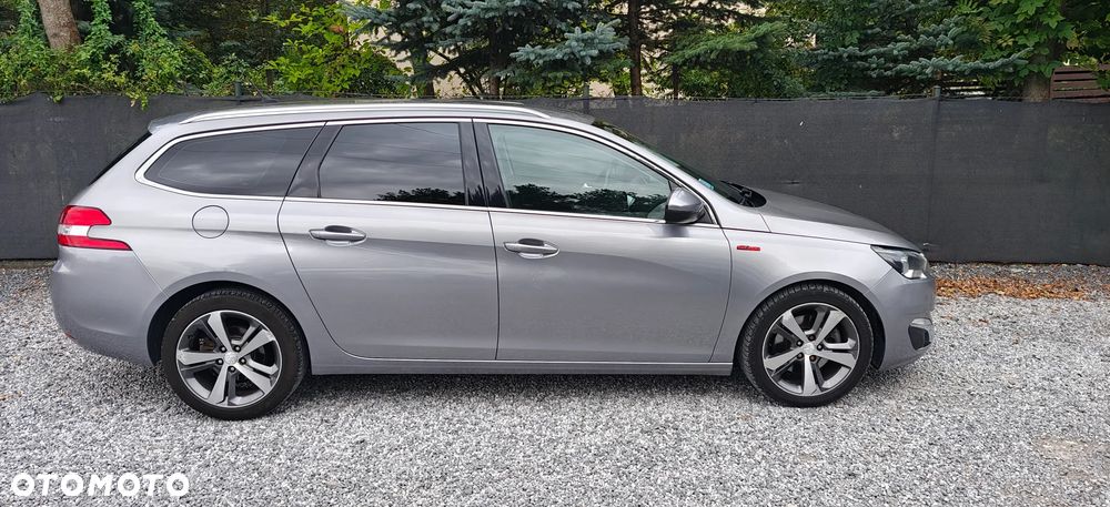 Peugeot 308 2015 photo 2