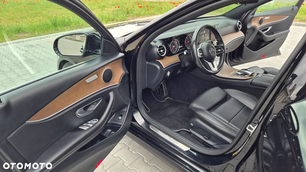 Mercedes-Benz Klasa E 200 d 9G-TRONIC AMG Line - 13